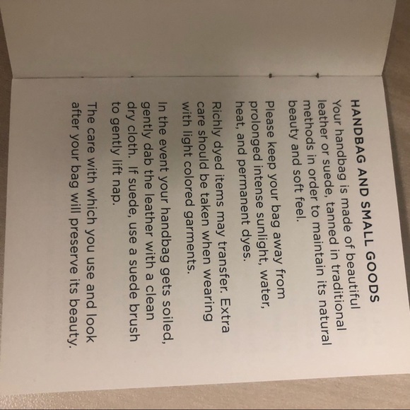 Michael Kors black leather NWT roomy Voyager Tote great for traveling/business - Picture 7 of 9